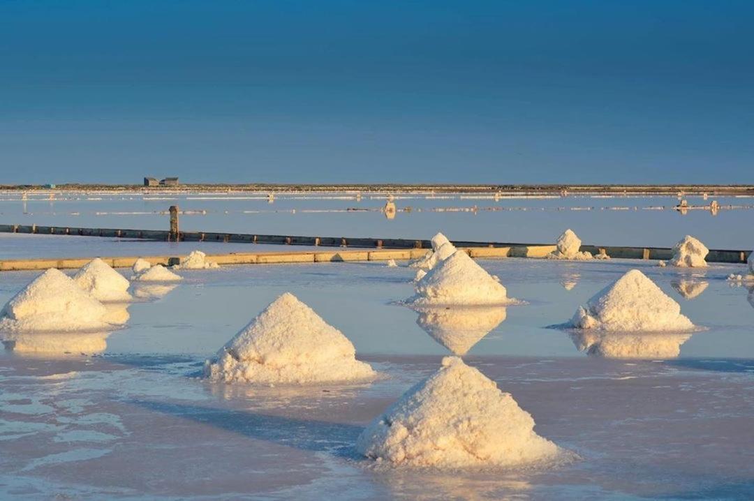 Gruissan Village La Case A Bulles Exteriör bild