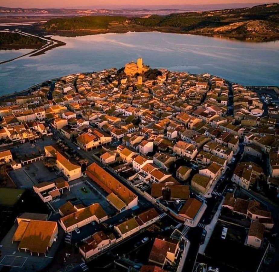 Gruissan Village La Case A Bulles Exteriör bild